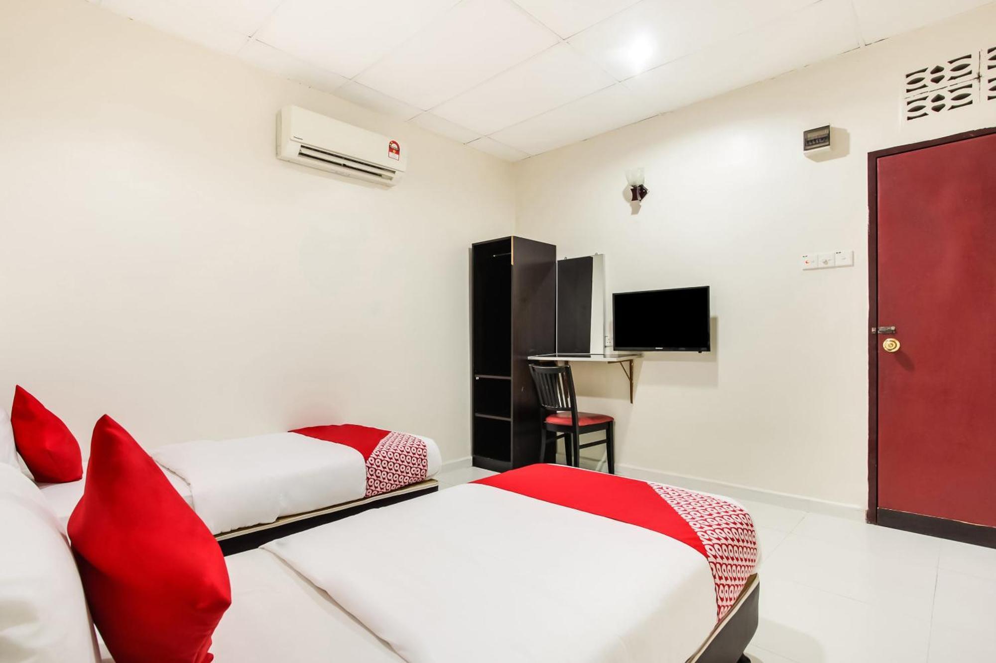 Super Oyo 89427 Kavanas Hotel Taiping Exterior photo